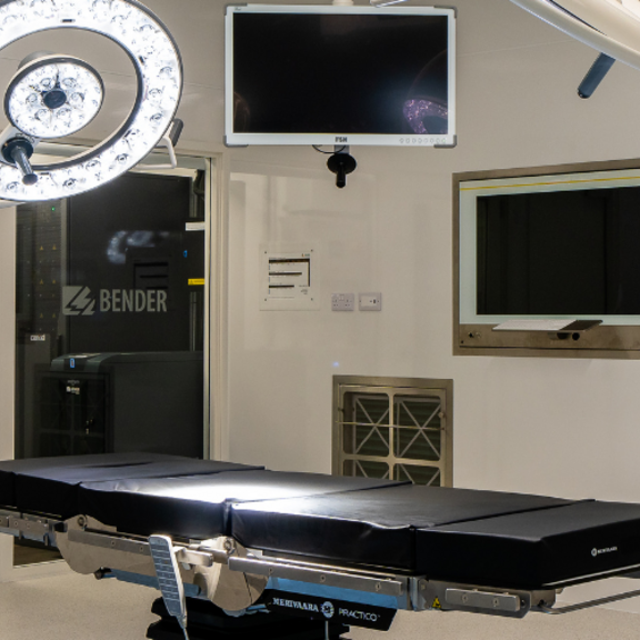 Suite '97 operating theatre with Bender solutions 