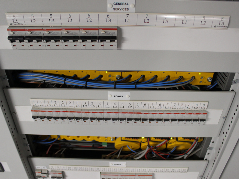 Healthcare installation incorporating residual current monitoring system